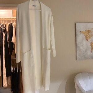 ARITZIA  KNIT CARDIGAN